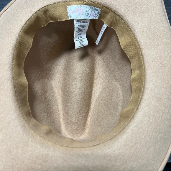Free People 100% Wool Fedora Hat in Camel/Tan - Picture 7 of 8